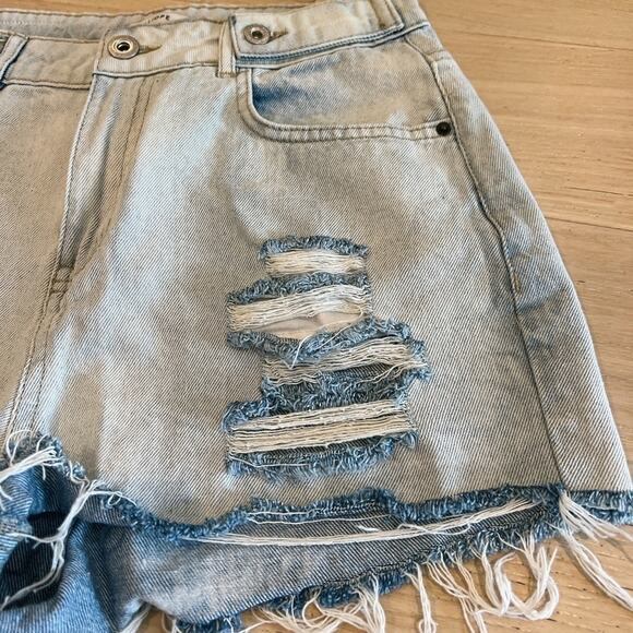 CALLIOPE Distressed Denim High Rise Mom Fit Jean Shorts | Medium‌‌‌‌‌‌‌‌‌ - Picture 8 of 9